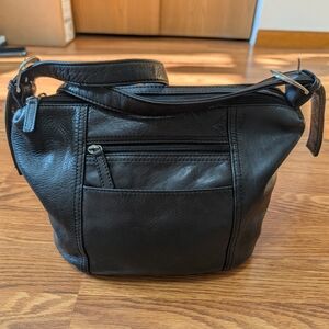 Great American Vtg Black Leather Shoulder Purse with Double Zippers Crossbody